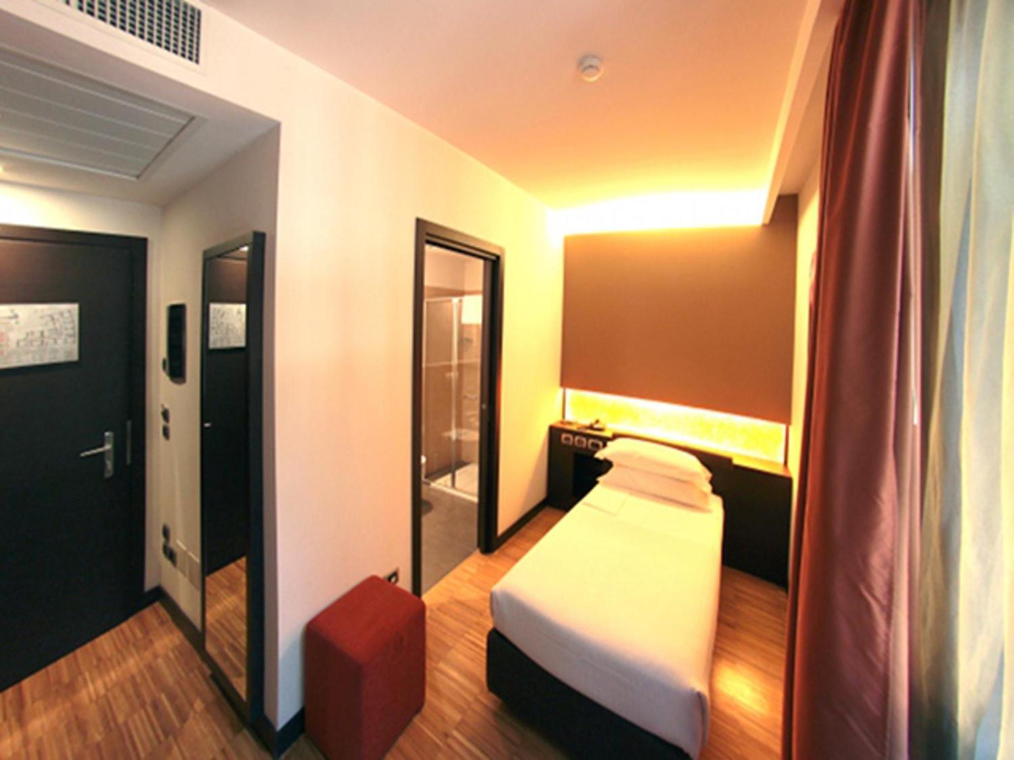 Postumia Hotel Design Одерцо Стая снимка