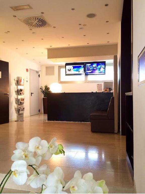 Postumia Hotel Design Одерцо Екстериор снимка