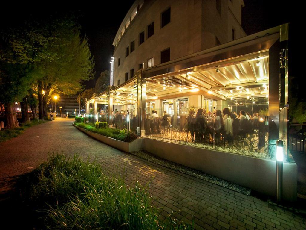 Postumia Hotel Design Одерцо Екстериор снимка